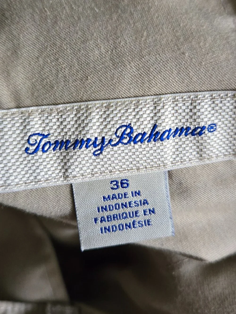 Tommy Bahama Performance Stretch Golf Shorts Mens Khaki Grip Waist Athleisure 36
